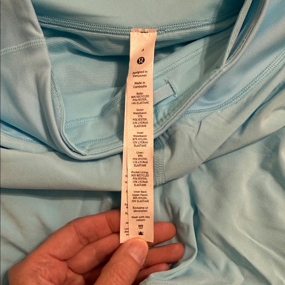 NWT Lululemon 4” Speed UP HR Short Cyan Blue Women's Athletic Shorts - Size 4 - Picture 2 of 4
